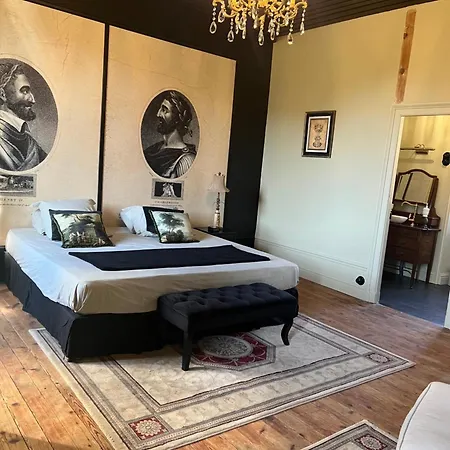 Le Clos De L'ane Dentelle Bed & Breakfast