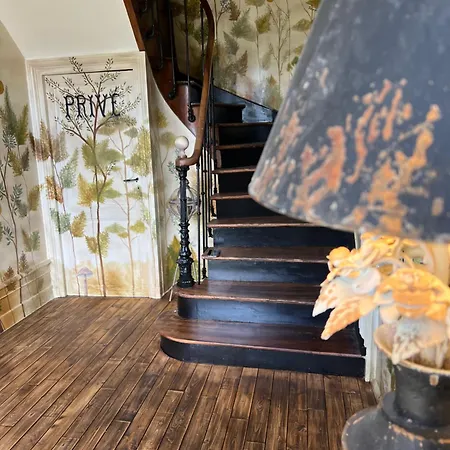 לינה וארוחת בוקר Le Clos De L'ane Dentelle 4*