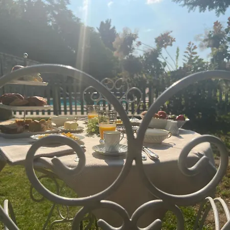 Le Clos De L'ane Dentelle Bed & Breakfast *