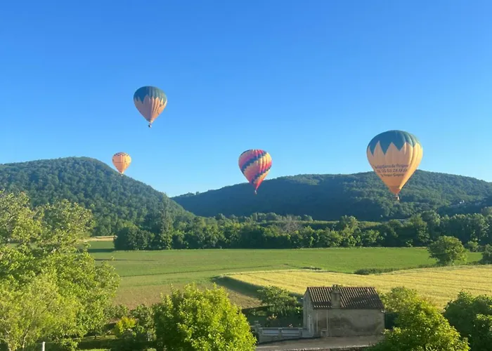 Le Clos De L'ane Dentelle Bed & Breakfast